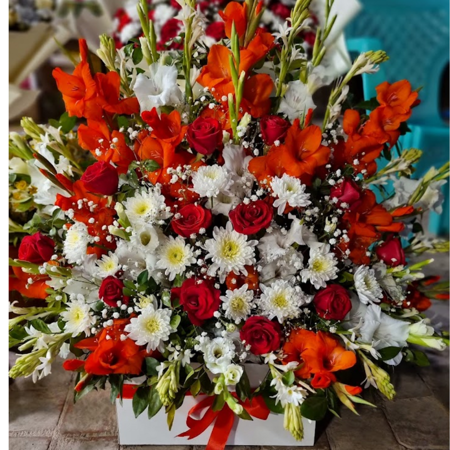 Luxury Red & White Flower Box