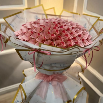 Luxury 10K Cash Bouquet β 100 Fresh Notes with Elegant Wrapping