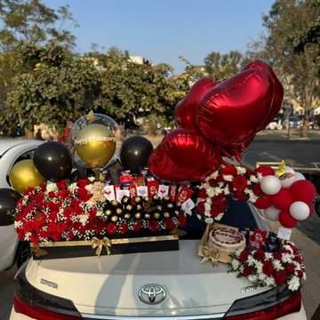 Luxury Eid Surprise for Her β Flowers, Chocolates & Balloons