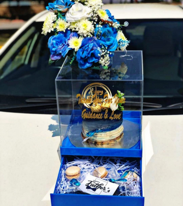 Premium Acrylic Floral Gift Box with Desserts