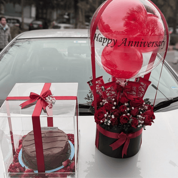 Red Theme Balloon Box with Roses, Kit Kat & Cake