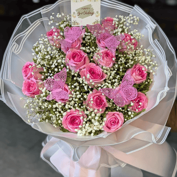 A Luxurious Gift: Pink Roses & Korean-Style Wrapping