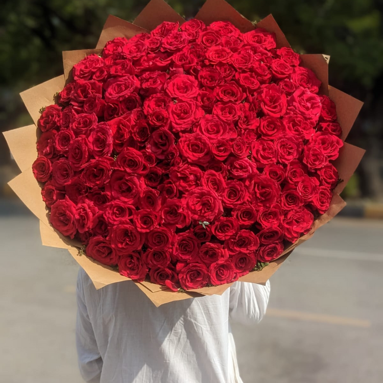 Grand Red Rose Bouquet
