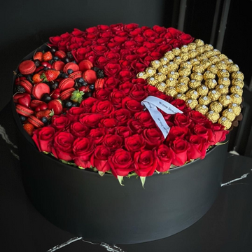 Luxury Red Rose, Rochers & Macarons Box