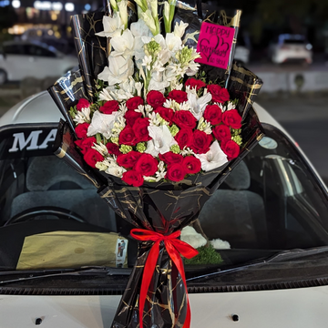 Graceful Gladiolus & Passionate Red Roses
