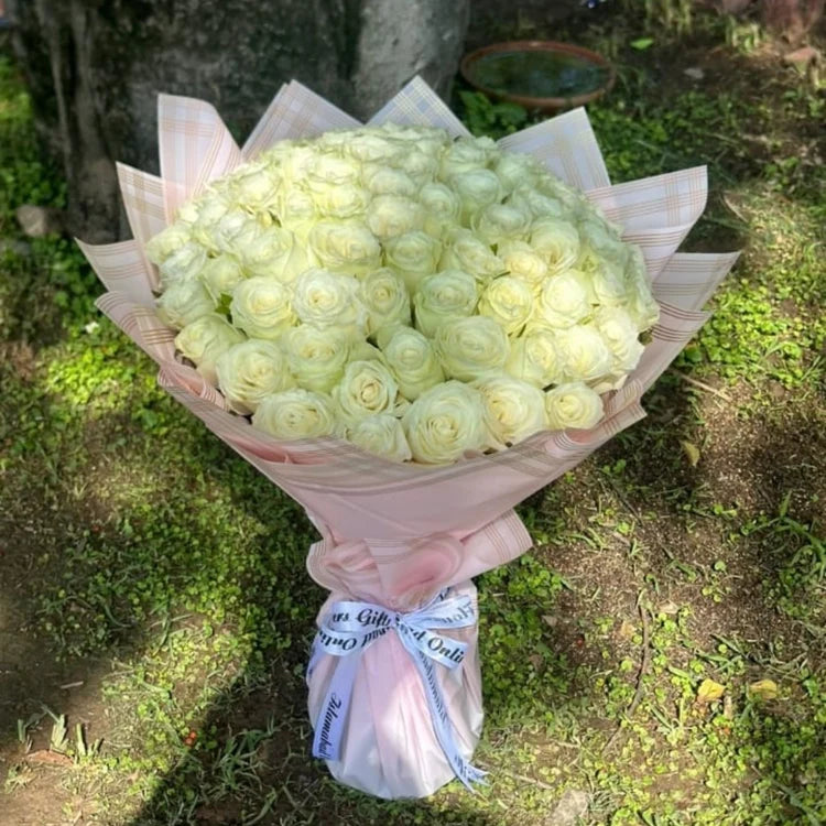 Luxury White Roses Bouquet