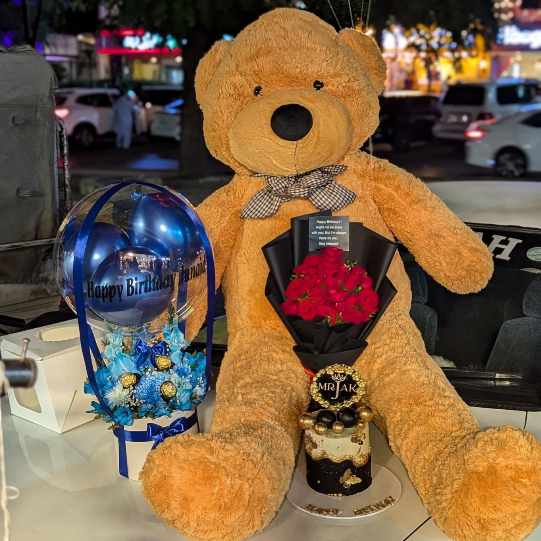From Her🇦🇪 To Him🇵🇰 |Premium Customized Cake Flowers Chocolates &TeddyBear to Make Birthday Special