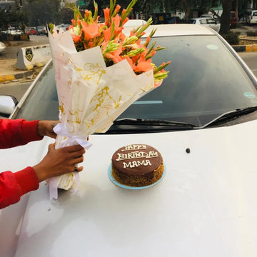 Birthday Gift for Mom – Beautiful Bouquet and Cake