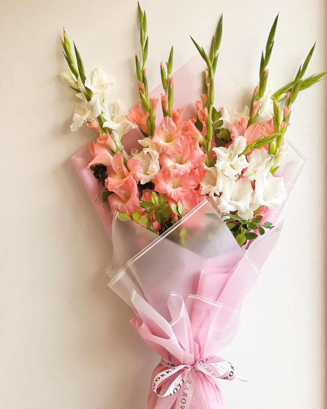 Pastel Gladiolus Bouquet – A Sophisticated Gift for Him/Her