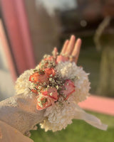 Graceful Peach and White Floral Gajra