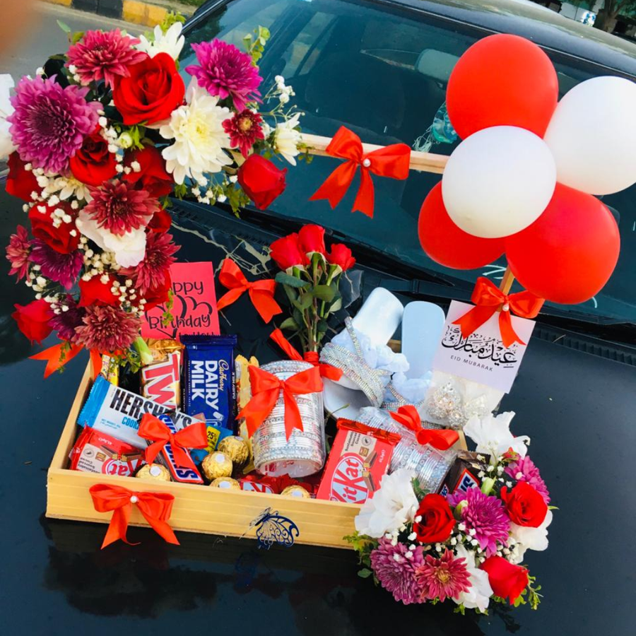 Ladies Special Gift Basket – Suit, Bangles, Sandals, Mehndi & More