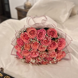 Pink Roses & Baby’s Breath – Soft, Romantic & Timeless