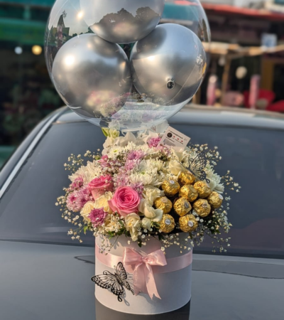 Best Ever Luxury Box for Mom – Roses, Ferrero & Balloons