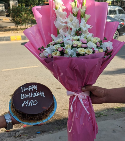 Fresh Flower Bouquet with Cake – Perfect Gift for Mother’s Day