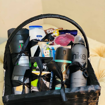 Eid Special Men’s Grooming & Treat Basket