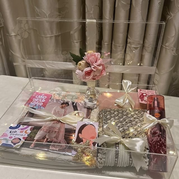 Customized Eid Gift Box for Her – Elegance & Luxury in One!