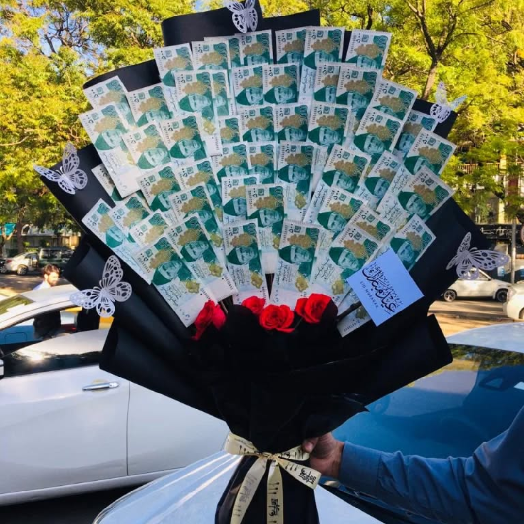 Exclusive Eidi Money Bouquet –  500 Fresh Notes Arrangement