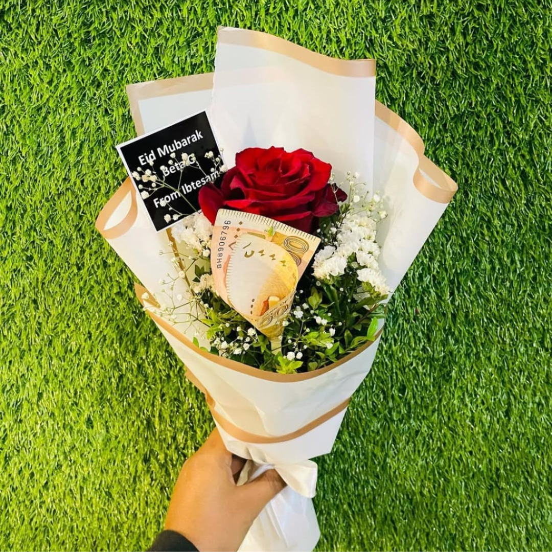 Cute Mini Bouquet – 5K Cash, Imported Long-Stem Rose & Baby’s Breath