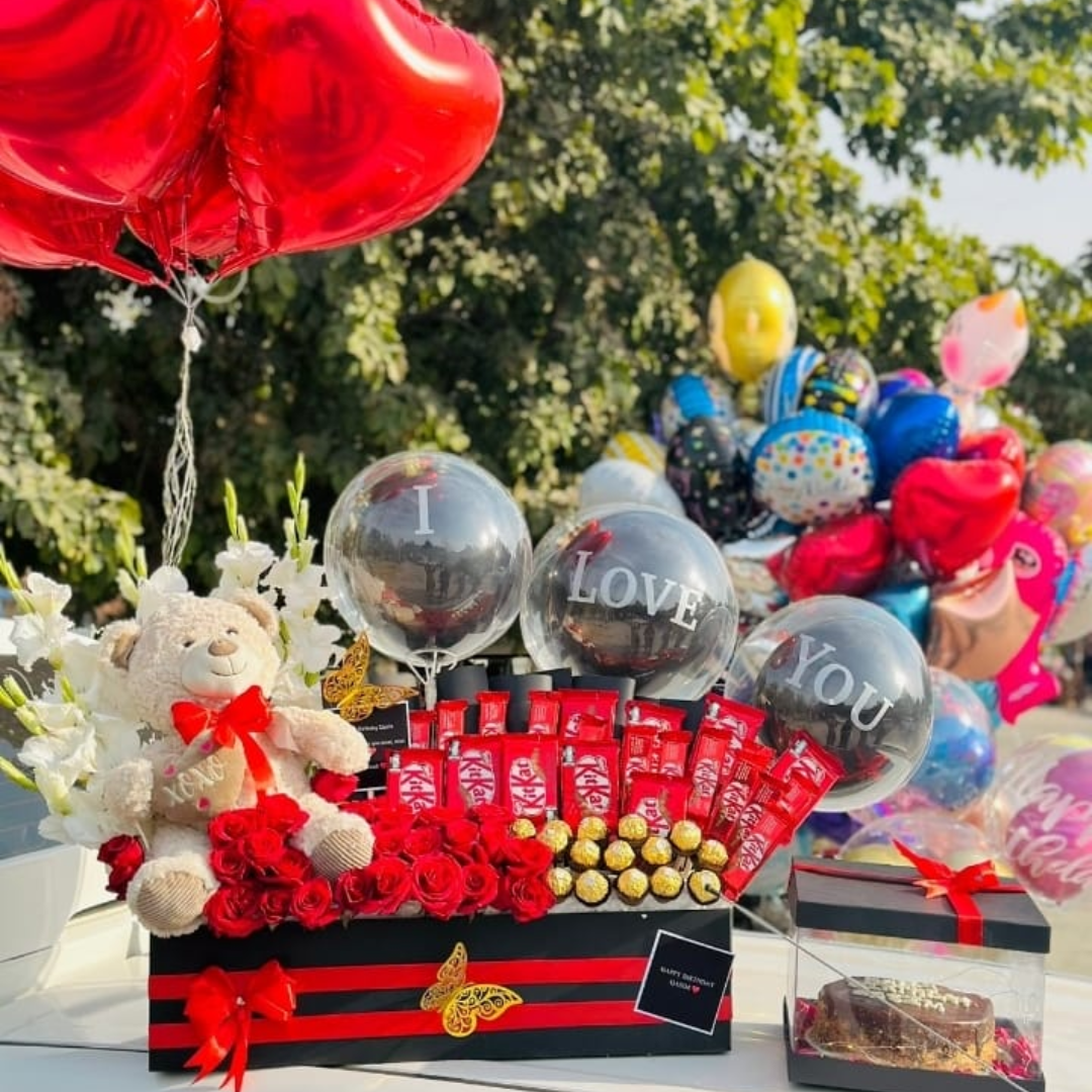 Say "Love" in a Fascinating Way – Ultimate Surprise Box