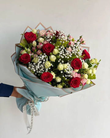 Red Roses & Rocher Chocolate Bouquet: The Ultimate Romantic Gift