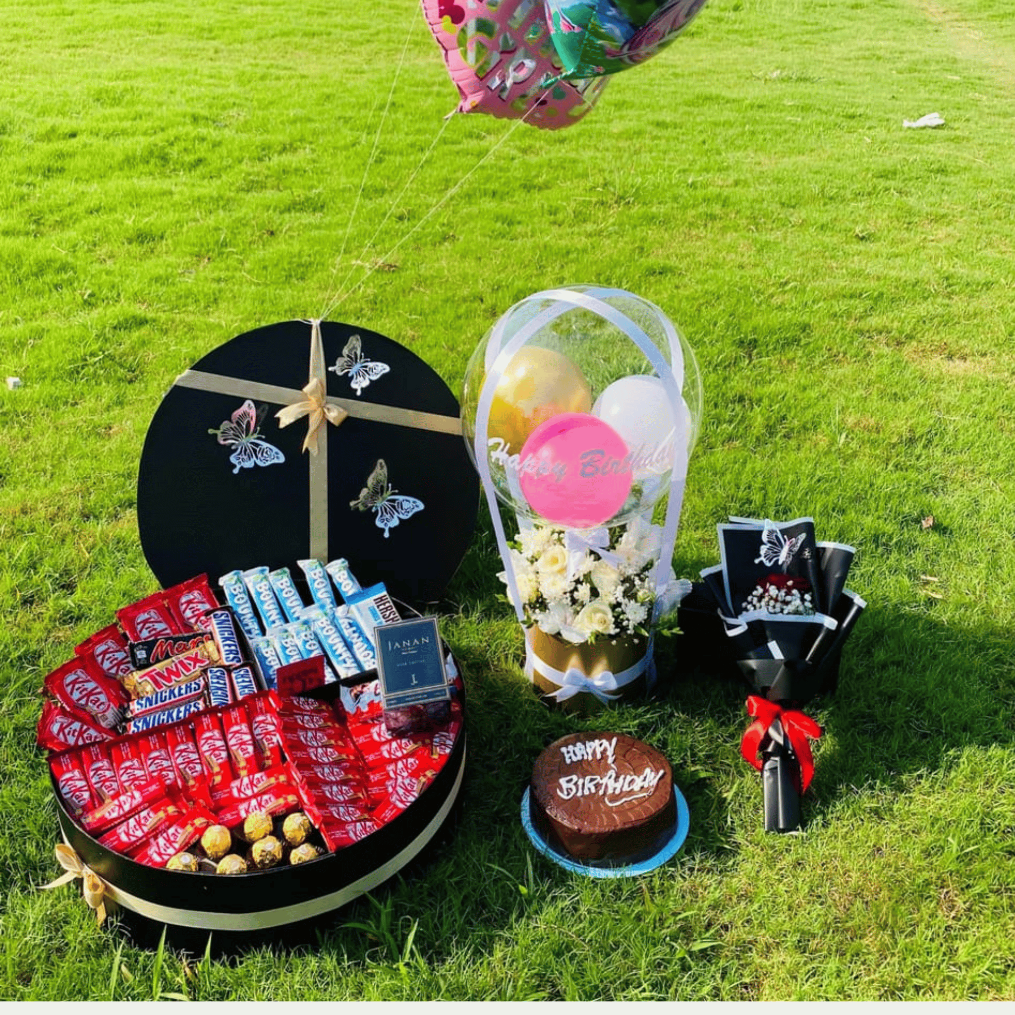Perfect Giftset For Him/Her|Chocolates,Flowers,Cake,Perfume,Baloons,Card