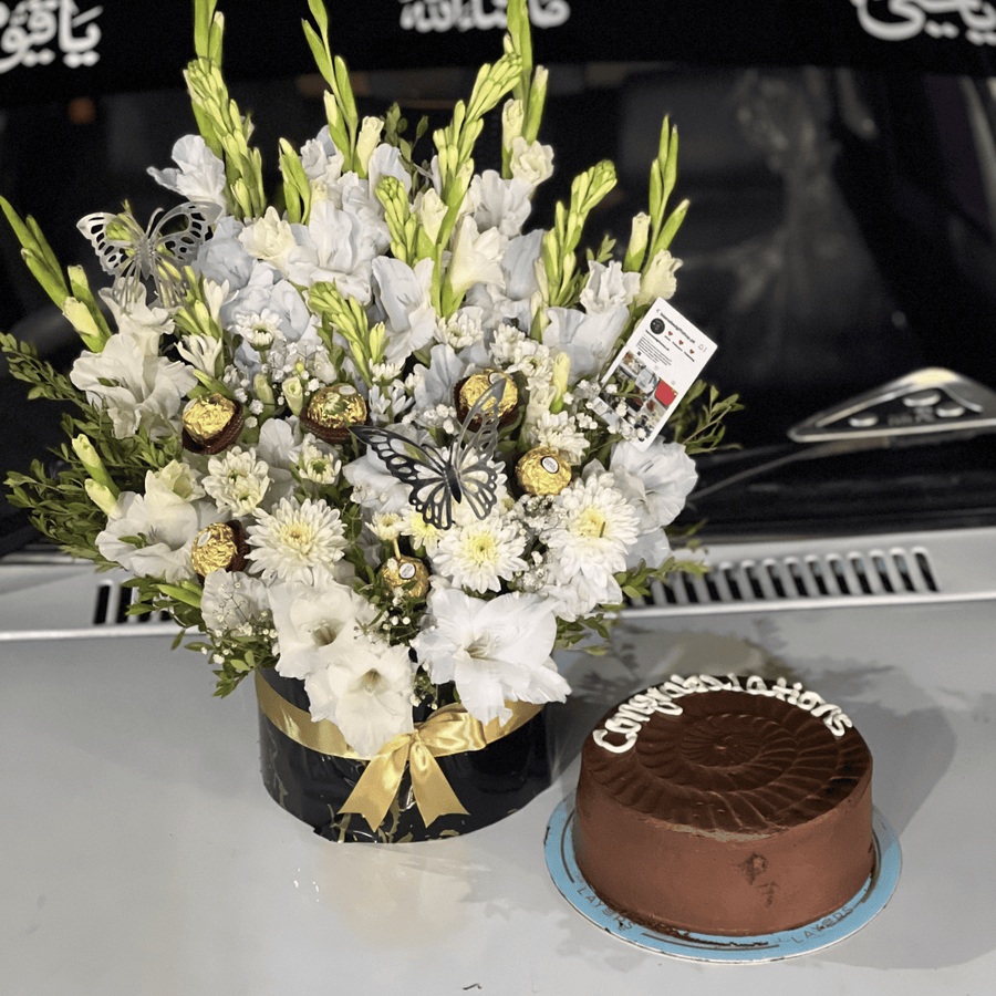 Imported Flower & Ferrero Rocher Bouquet with Custom Cake