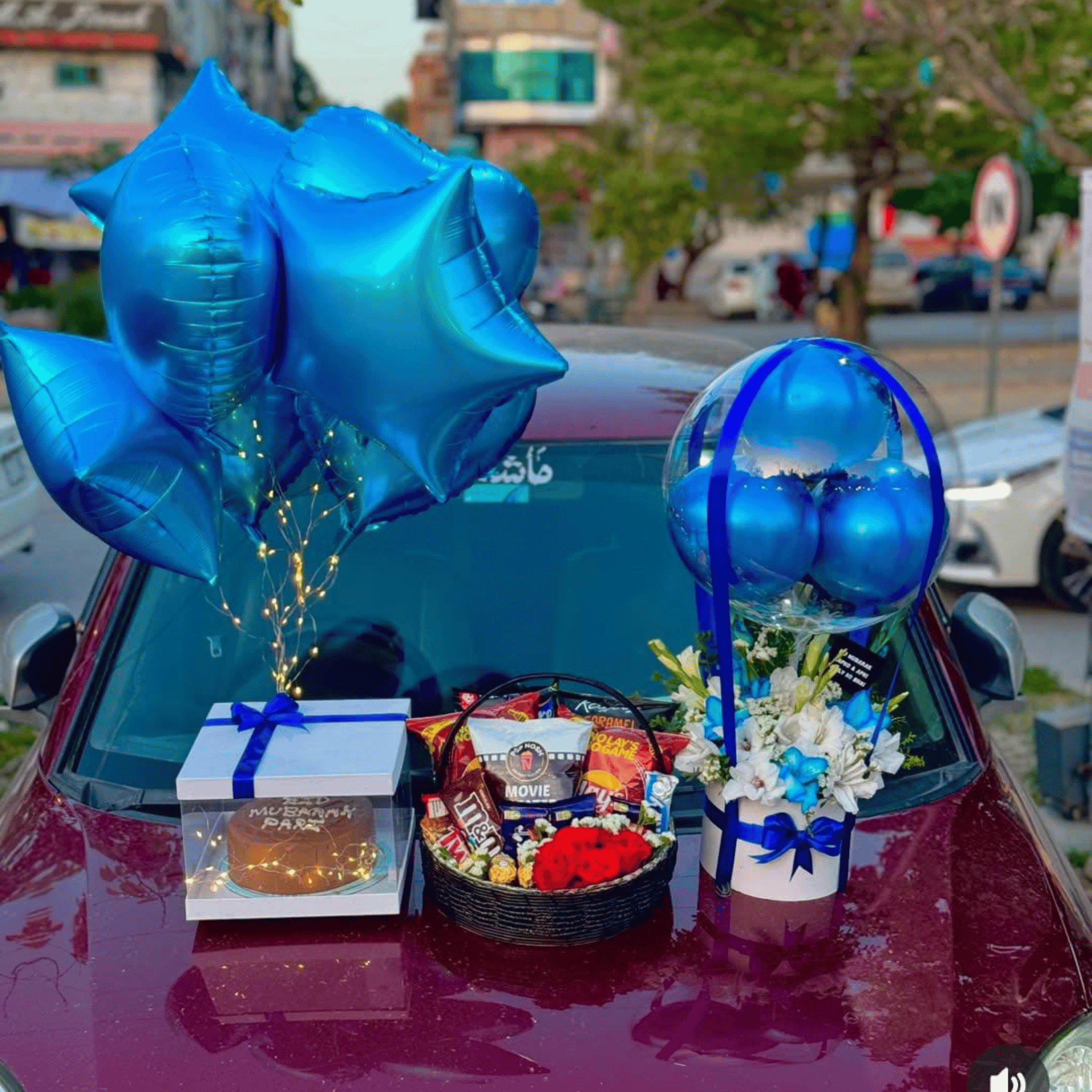 Perfect Giftset For Him|Customizeable|Flowers,Chocolates,Snacks, Cake,Baloons,Fairylights