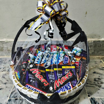 Premium Chocolate Basket – A Sweet & Indulgent Treat