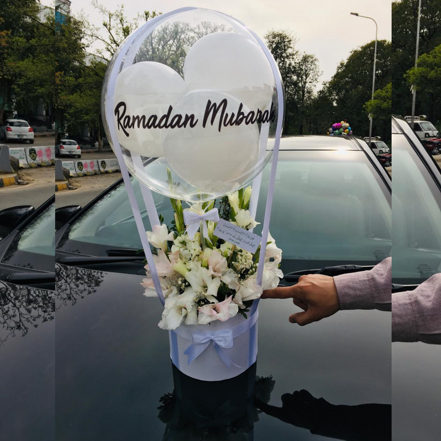 Elegant White Balloon Box with Flowers – Ramadan Mubarak Special