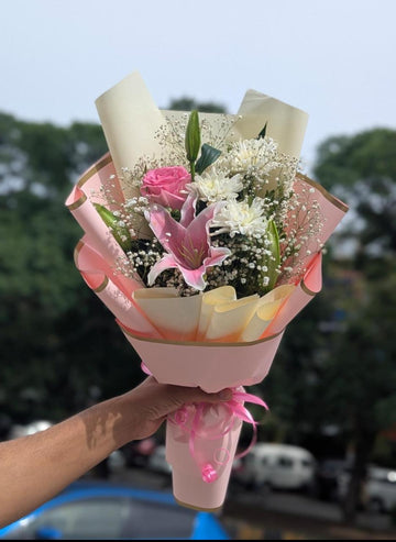 Cute Mini Bouquet for Mom