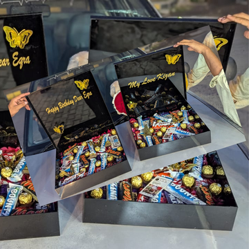 Premium Acrylic Giftbox With Her Favourite Chocolates🍫to make Her Day Special❤️