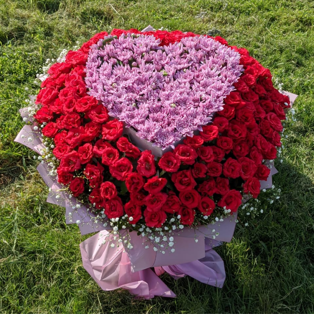 Biggest Valentine’s Bouquet For Her