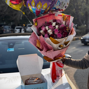 Birthday Special – Imported Flower Bouquet with Cake