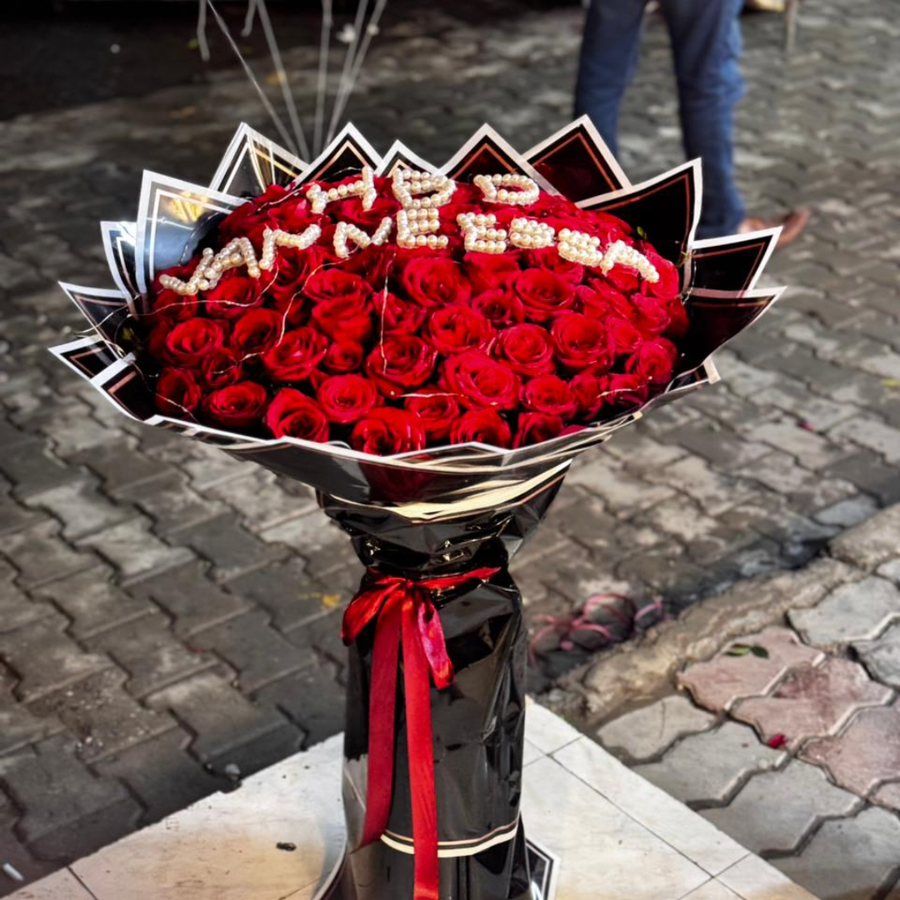 Imported Red Roses Bouquet with Name & Heart Balloons