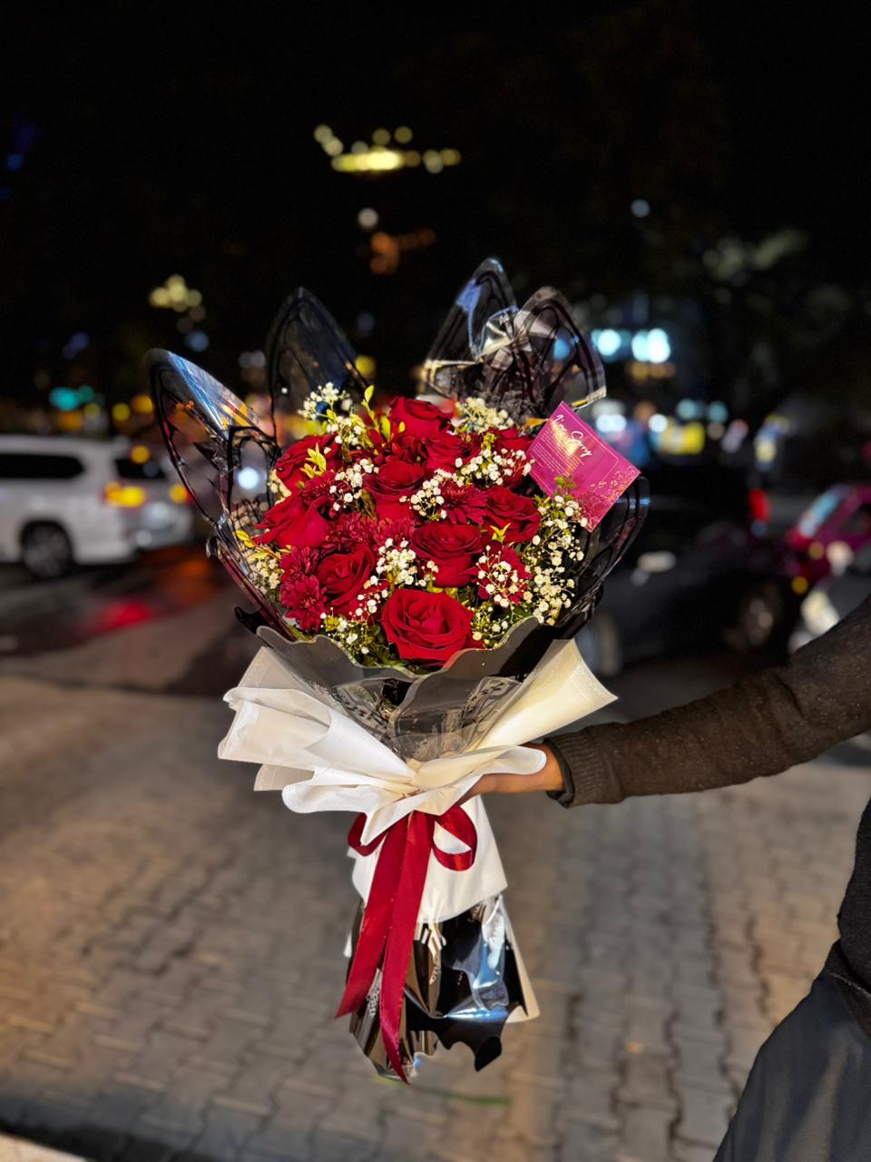 Premium Red Roses Bouquet