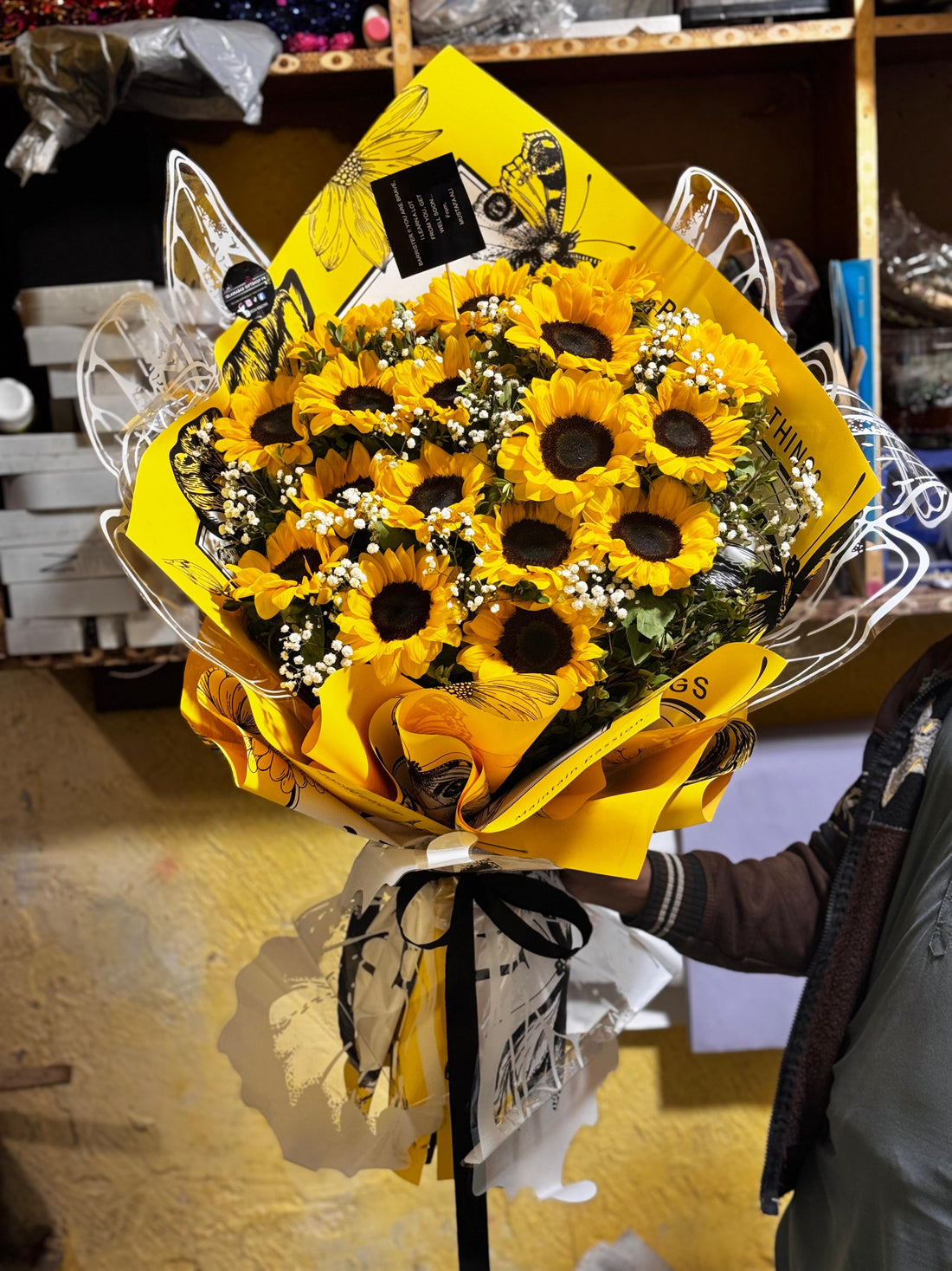 Premium Sunflowers Bouquet – Bright & Cheerful Elegance